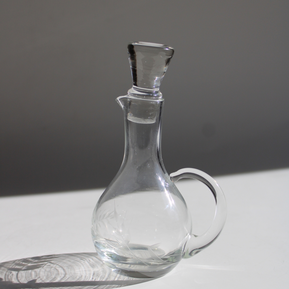Vintage Etched Clear Glass Cruet With Stopper And Handle
